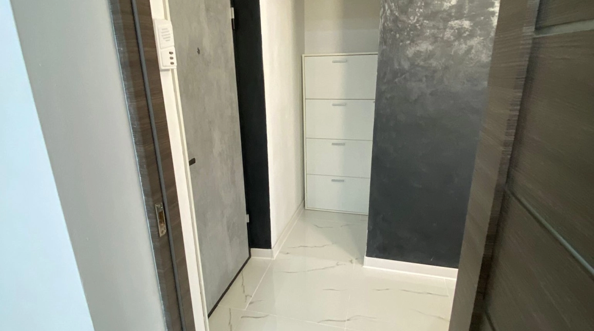 Oferta 3 camere, semidecomandat, 67 mp , de vanzare apartament in zona Podu Ros,  bld Tutora imagine 11