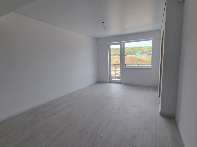 Apartament nou de vanzare, o camera,  semidecomandat ,  37 mp , Bucium,  (Visan) 153985