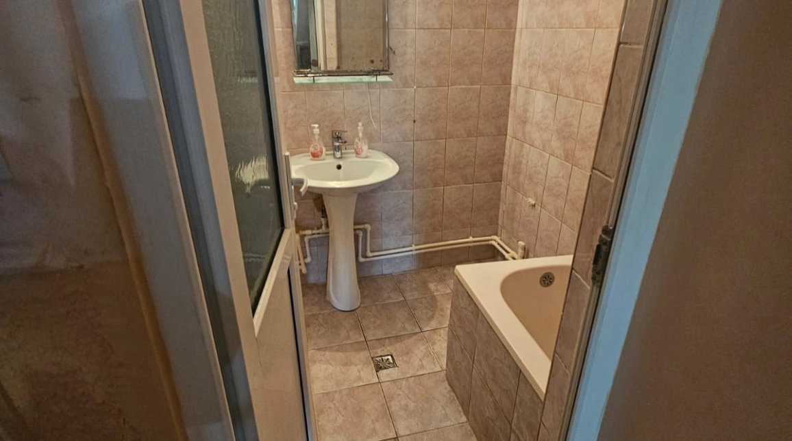 Oferta CUG casa 202 mp , 8 camere, de vanzare,   imagine 9