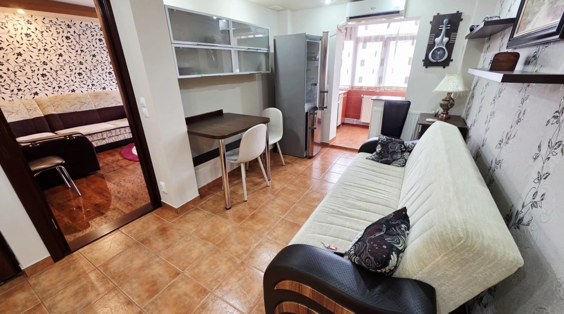 Oferta Nicolina apartament 52 mp , 2 camere, decomandat, de inchiriat,  Nicolina 2 imagine 1