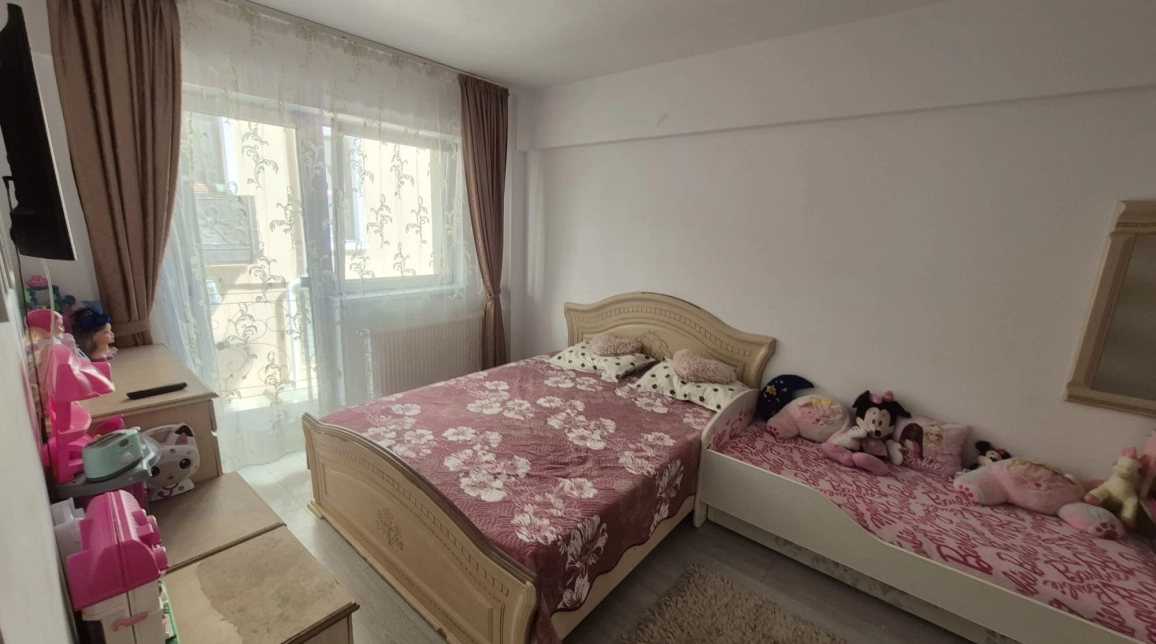 Oferta De vanzare apartament, o camera, decomandat, 30 mp , Galata,  Panoramic imagine 1