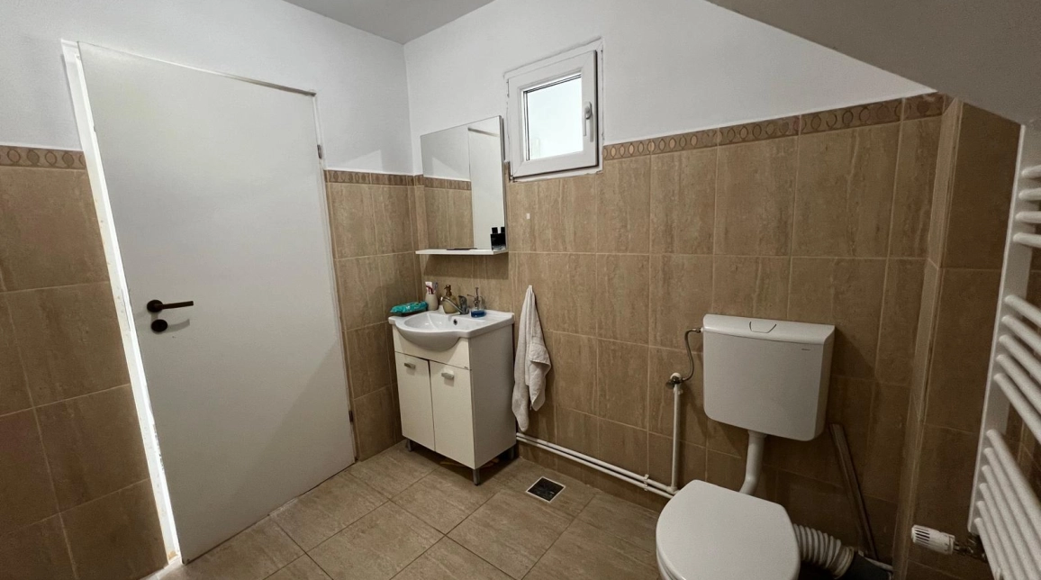 Oferta 5 camere, 157 mp , de vanzare casa in zona Popricani,   inainte de colt de rai imagine 12