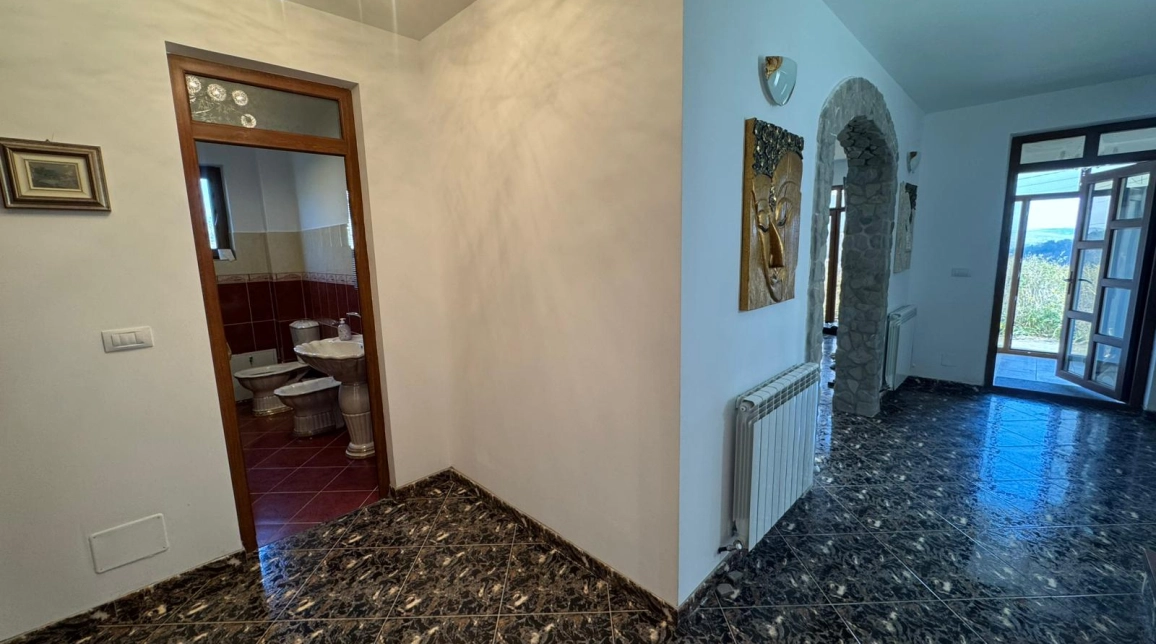 Oferta 4 camere, 194 mp , de vanzare casa in zona Tomesti,  Chicerea  inainte de Biserica imagine 18