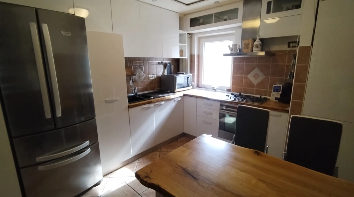 Oferta Apartament de inchiriat, 3 camere, decomandat, 98 mp , Centru,  TG Cucu imagine 8