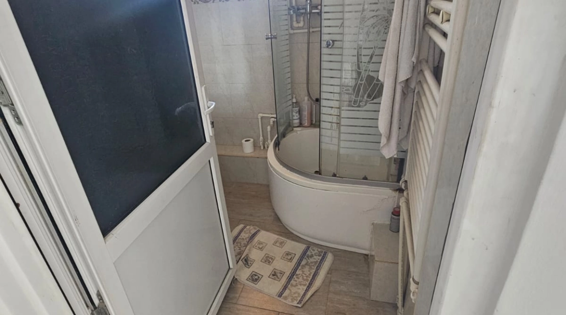 Oferta CUG casa 202 mp , 8 camere, de vanzare,   imagine 5