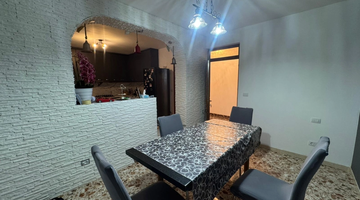 Oferta 4 camere, 194 mp , de vanzare casa in zona Tomesti,  Chicerea  inainte de Biserica imagine 17