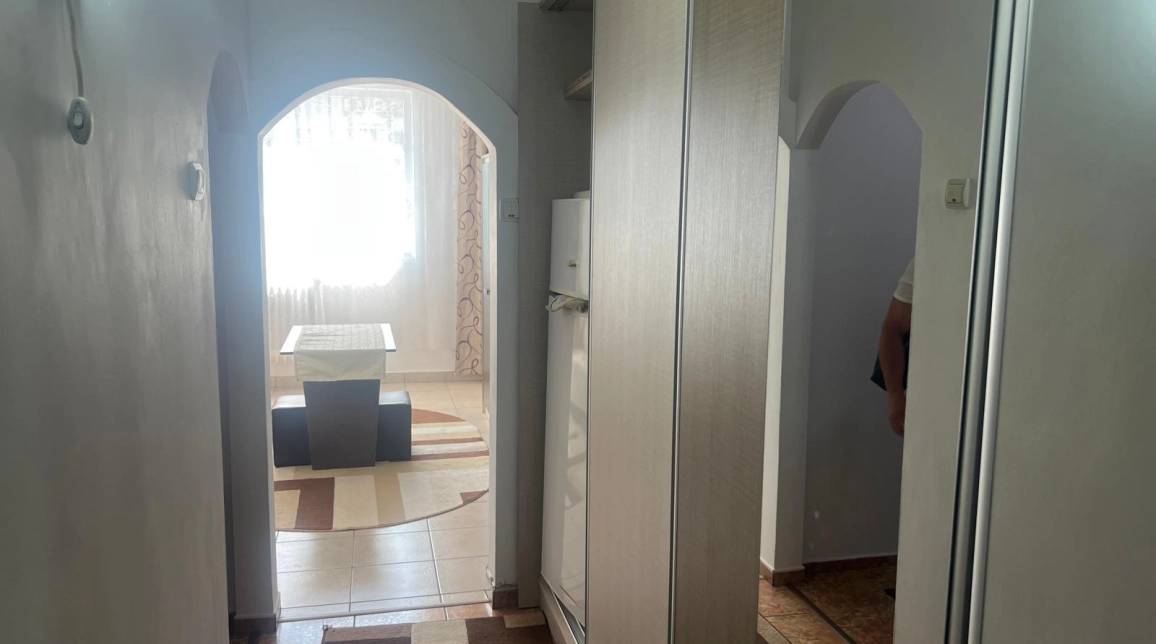 Oferta O camera, garsoniera, 28 mp , de vanzare apartament in zona Podu Ros,  Restaurant Cotnari imagine 2
