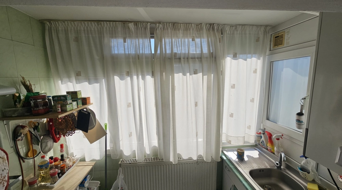 Oferta Apartament, 3 camere, decomandat, 71 mp , Nicolina, de vanzare,  Profi  imagine 5