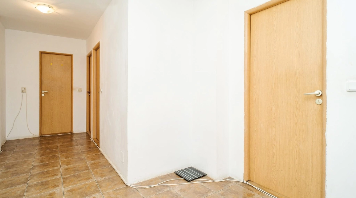 Oferta Apartament de vanzare, 3 camere, semidecomandat, 63 mp , Alexandru cel Bun,  Piata Voievozilor  INTABULAT imagine 8