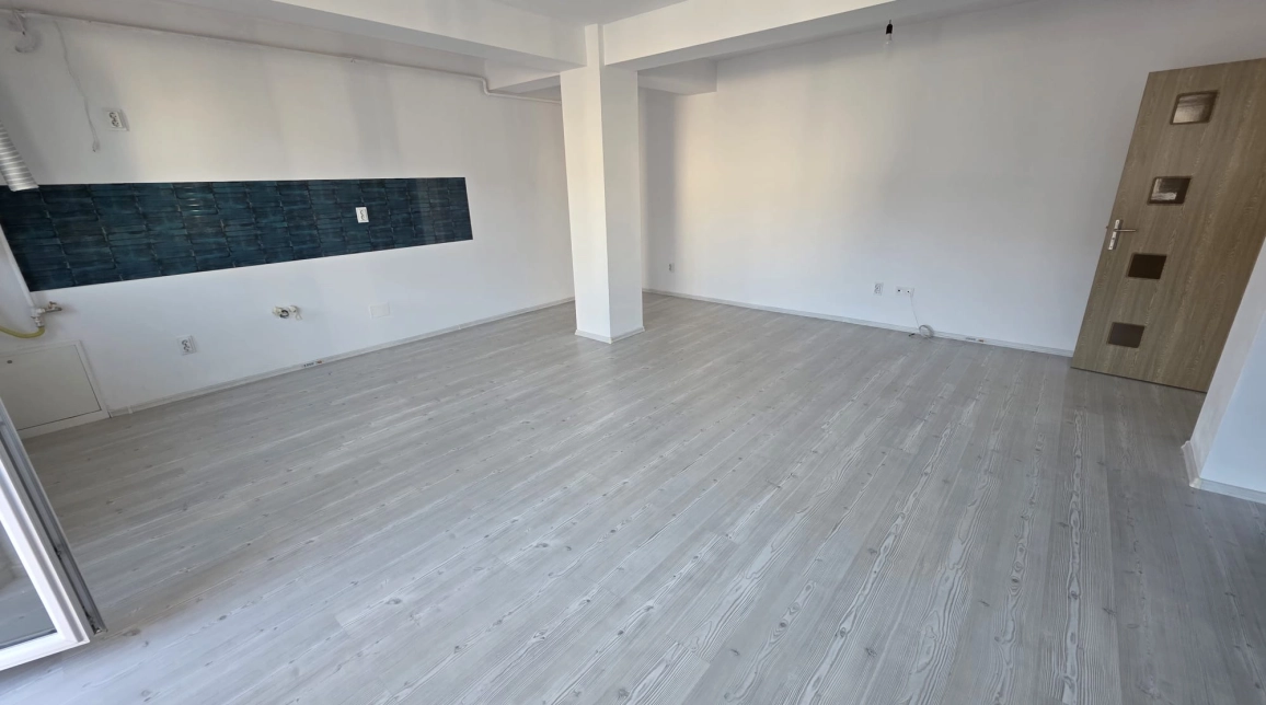 Oferta Apartament de vanzare, 3 camere, , 83 mp , Valea Lupului,  Mall Moldova imagine 3