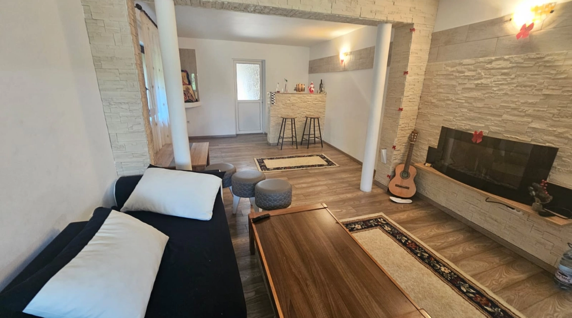 Oferta CUG casa 202 mp , 8 camere, de vanzare,   imagine 3