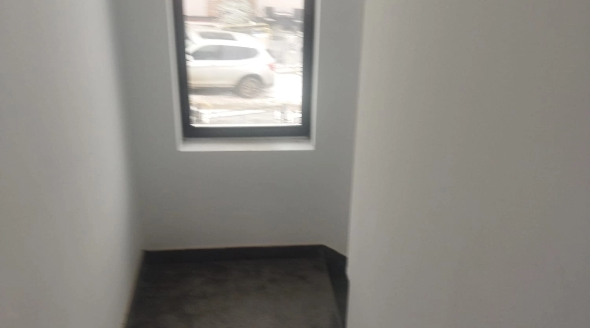Oferta Casa de vanzare, 4 camere, 90 mp , Valea Adanca,  mai jos de 5 drumuri imagine 8