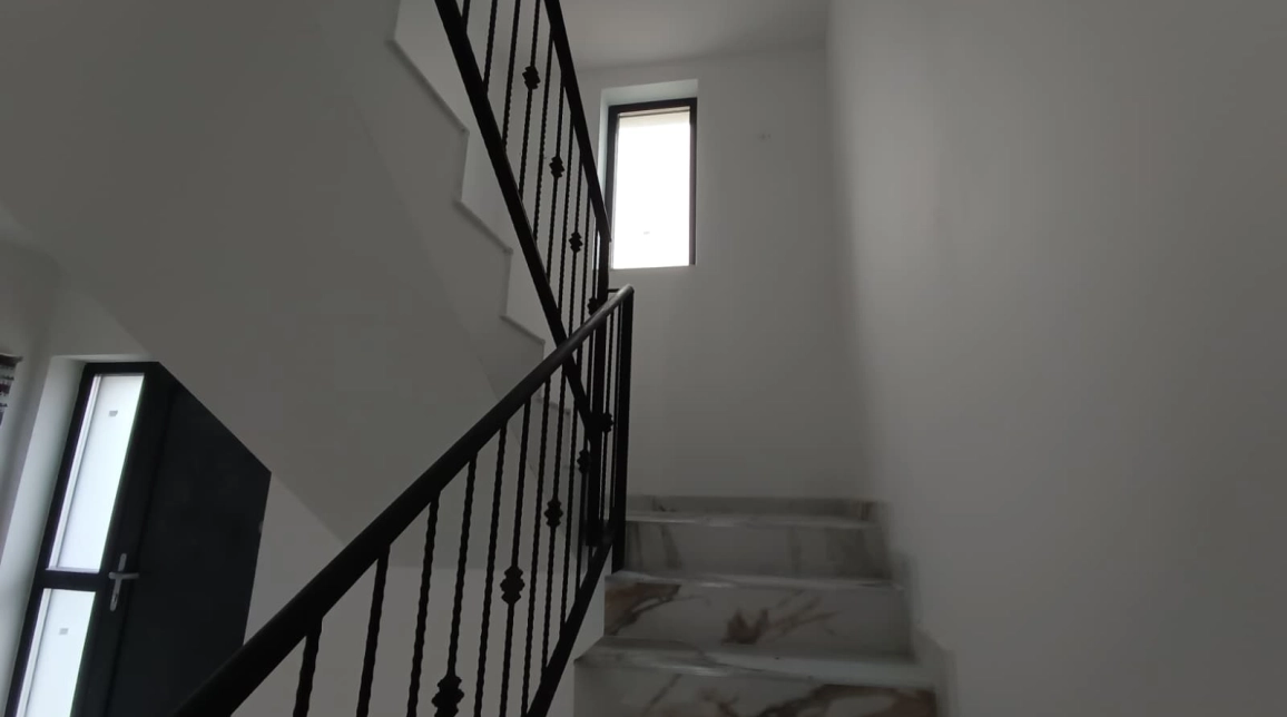 Oferta De vanzare casa, 4 camere, 120 mp , Rediu,  Cu vedere spre lac imagine 7