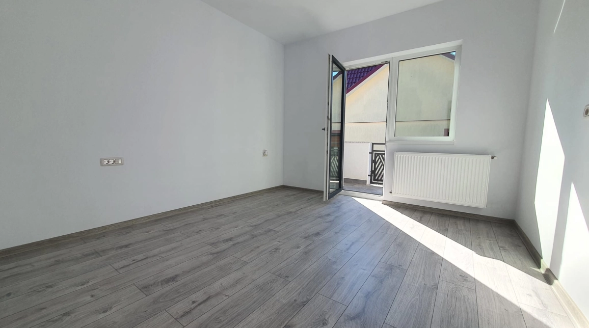 Oferta Casa de vanzare, 4 camere, 100 mp , Bucium,  Visani- strada principala imagine 6