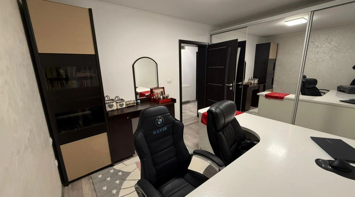 Oferta Valea Adanca casa 150 mp , 5 camere, de vanzare,  5 drumuri imagine 4
