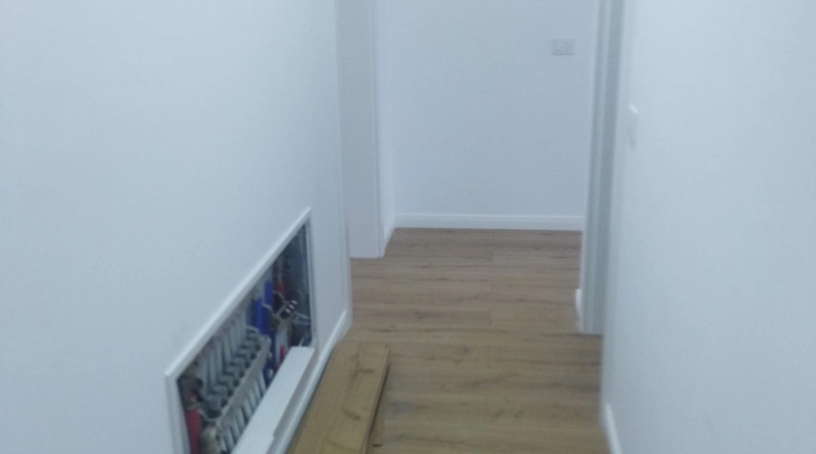 Oferta Casa de vanzare, 4 camere, 90 mp , Valea Adanca,  mai jos de 5 drumuri imagine 1