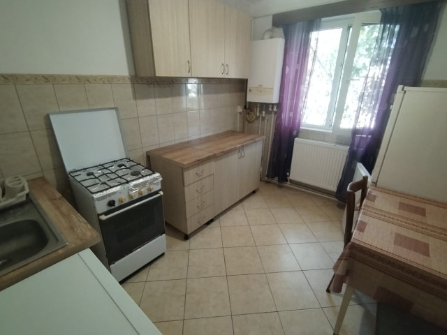 Apartament de inchiriat, o camera,  decomandat ,  28 mp , Podu Ros,  (Lidl) 159745