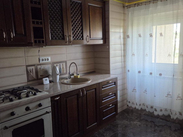 Apartament de vanzare, 3 camere,  decomandat ,  83 mp , Nicolina,  (Prima Statie-Panasonic) 162595