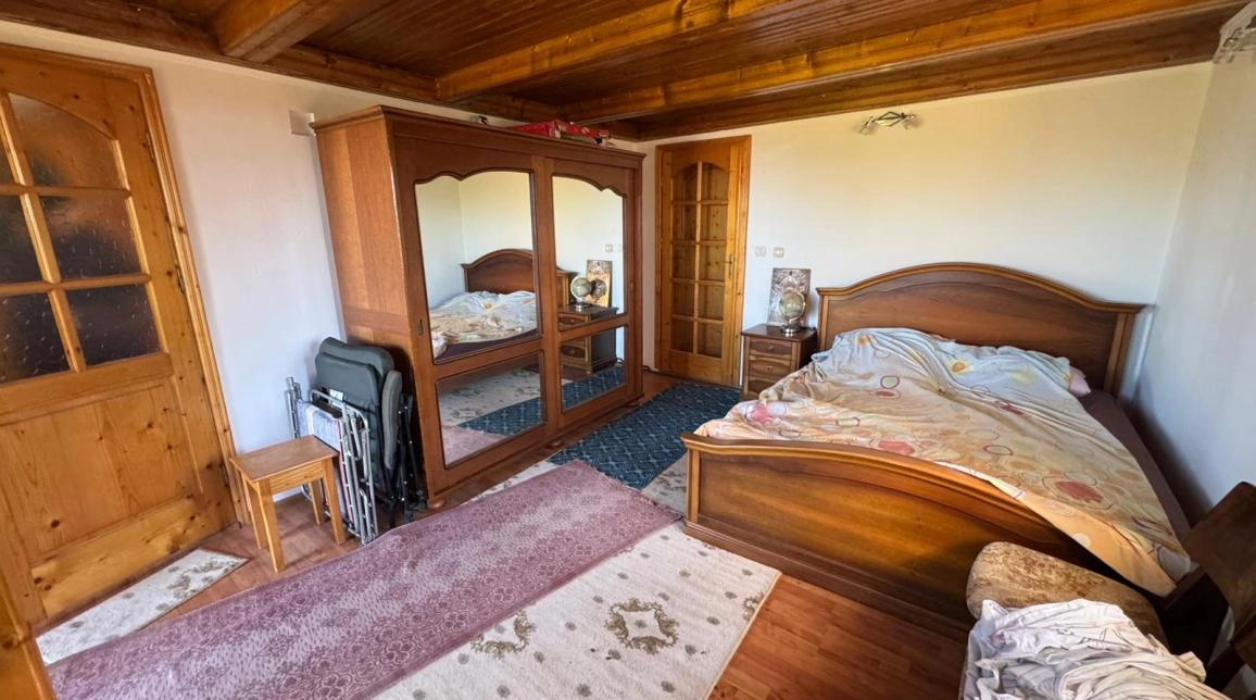 Oferta Casa de vanzare, 3 camere, 110 mp , Bucium,   inainte de Hamak imagine 3