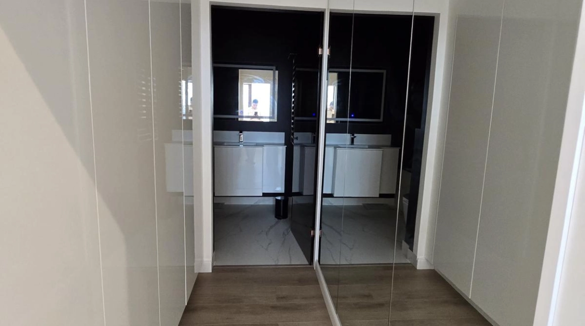 Oferta Apartament nou, 4 camere, , 130 mp , Centru, de vanzare,  Vis a vis de Palas Mall imagine 19
