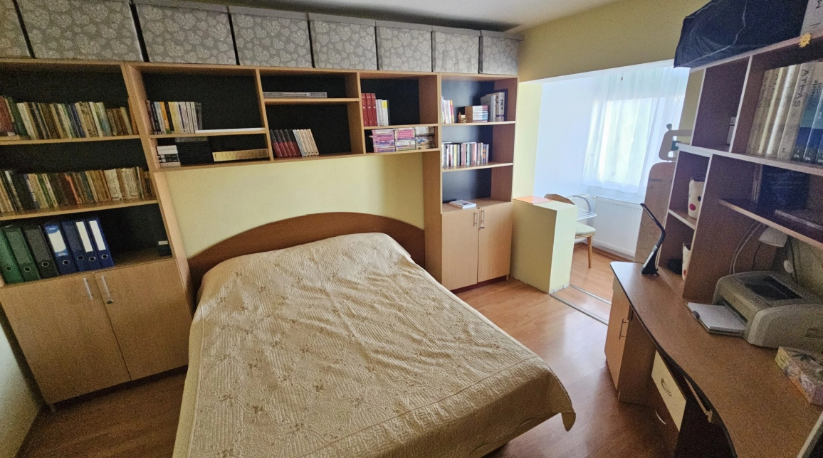 Oferta Apartament, 3 camere, decomandat, 71 mp , Nicolina, de vanzare,  Profi  imagine 10