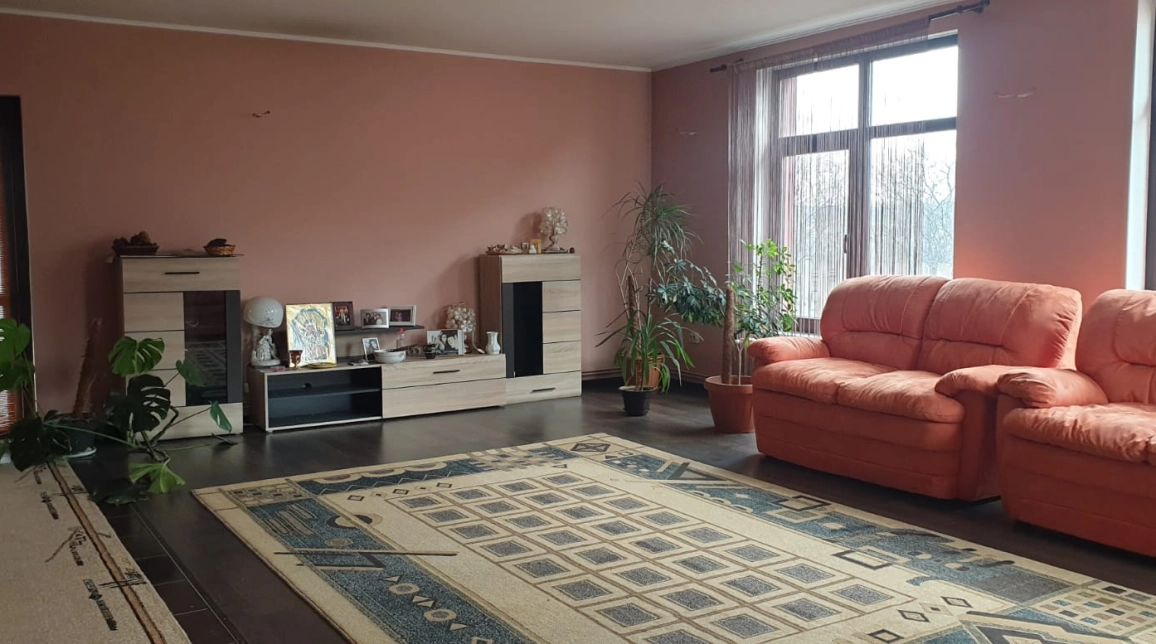 Oferta Casa de vanzare, 5 camere, 200 mp , Barnova,  dupa Pensiunea Garofita imagine 2