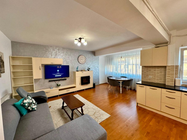 3 camere,   ,  70 mp , de vanzare apartament in zona Valea Lupului,  (Rond Era) 162998