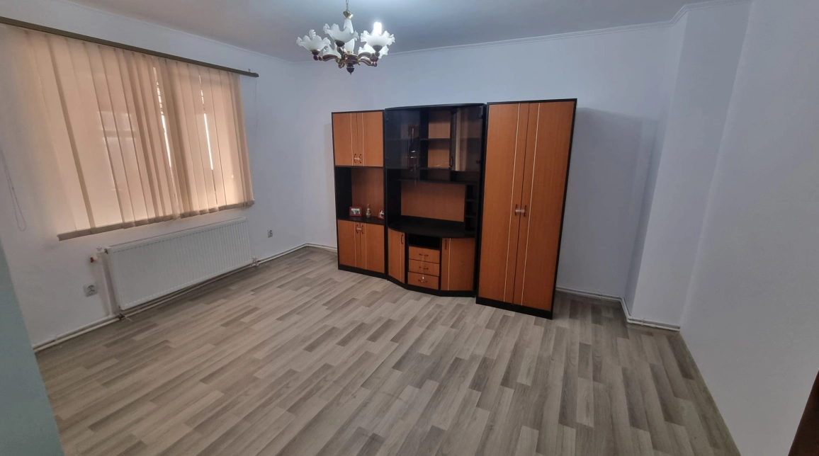 Oferta Casa, 3 camere, 68 mp , Podu Ros, de inchiriat,  Pizzeria Alila imagine 4