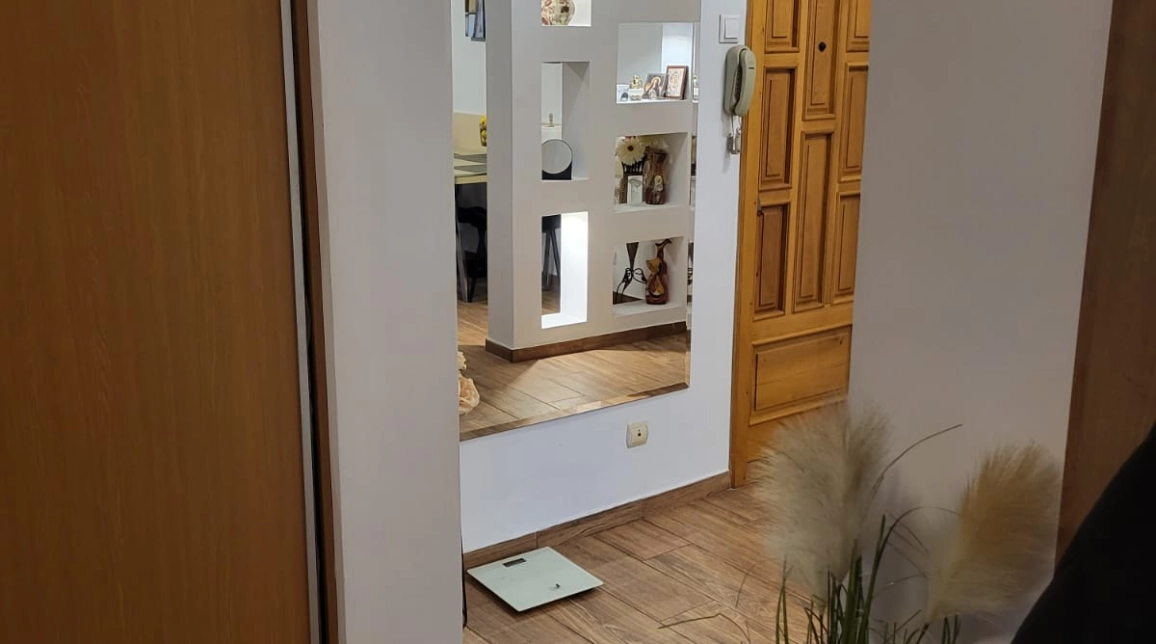 Oferta Gara apartament 80 mp , 3 camere, decomandat, de vanzare,  ARCU, CARREFOUR MARKET imagine 13