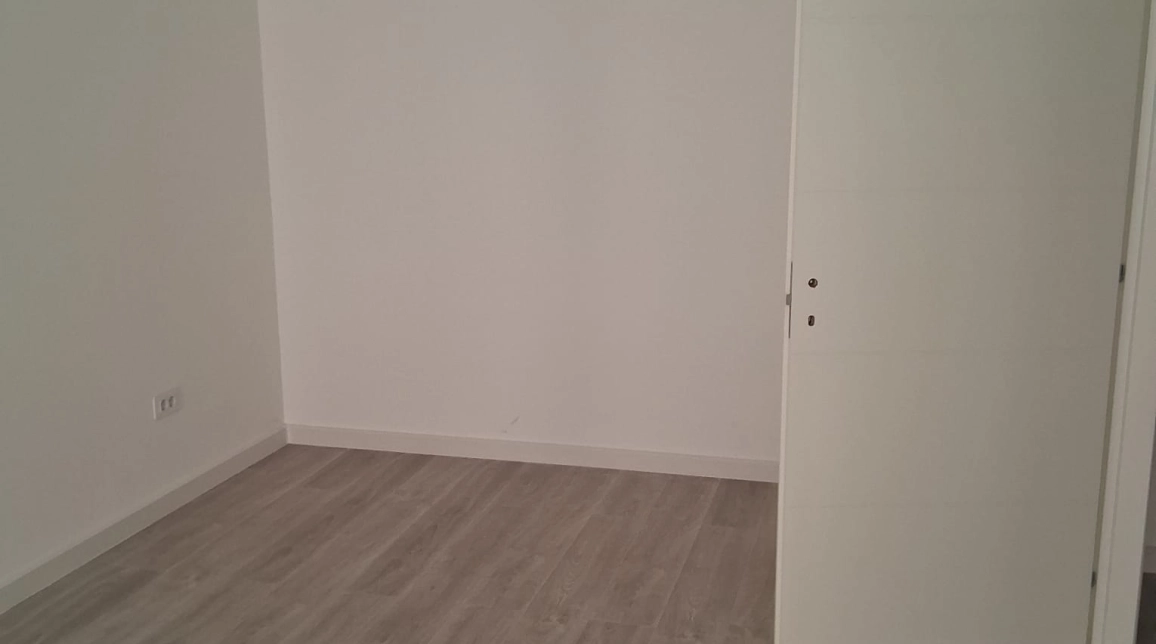 Oferta O camera, decomandat, 34 mp , de vanzare apartament nou in zona CUG,  Cartierul Visoianu  imagine 4