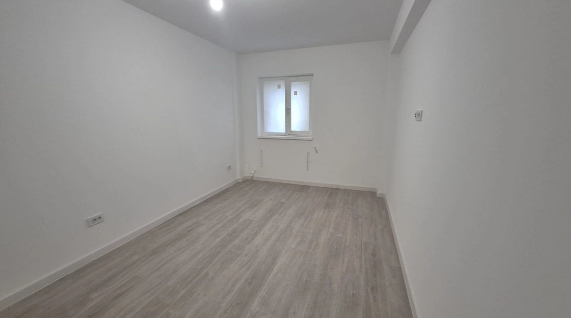 Oferta Apartament, 2 camere, , 37 mp , CUG, de vanzare,  Visoianu imagine 3
