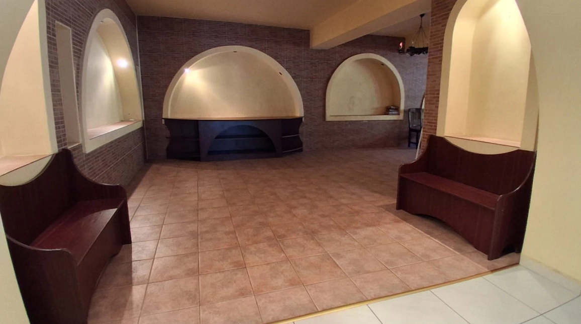 Oferta De vanzare casa, 5 camere, 390 mp , Bucium,   imagine 2