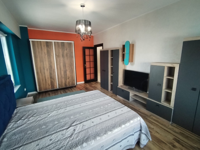 2 camere,  decomandat ,  60 mp , de inchiriat apartament in zona Copou,  (Royal Town) 162138