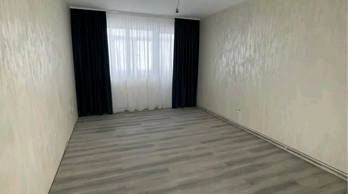 Oferta De vanzare apartament, 3 camere, decomandat, 72 mp , Alexandru cel Bun,   imagine 1