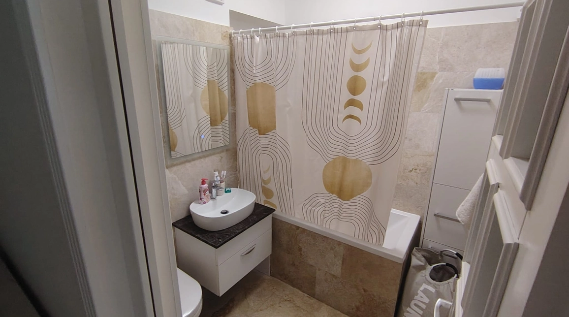 Oferta Apartament nou, 2 camere, , 62 mp , Copou, de vanzare,  Complex Royal Town imagine 5