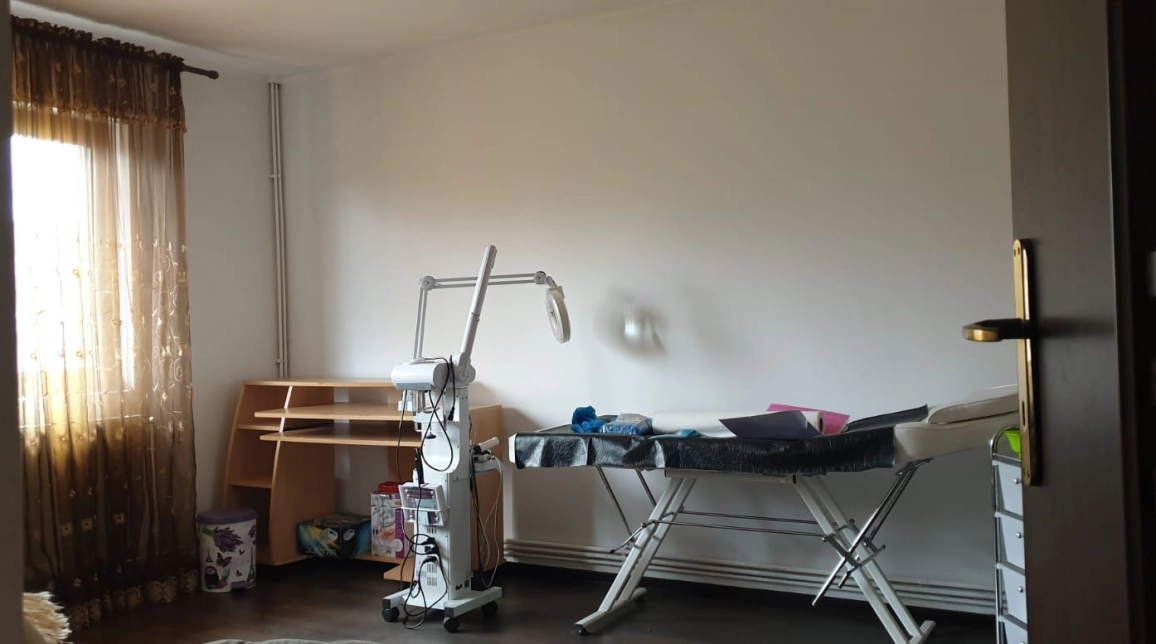 Oferta Casa de vanzare, 5 camere, 200 mp , Barnova,  dupa Pensiunea Garofita imagine 6