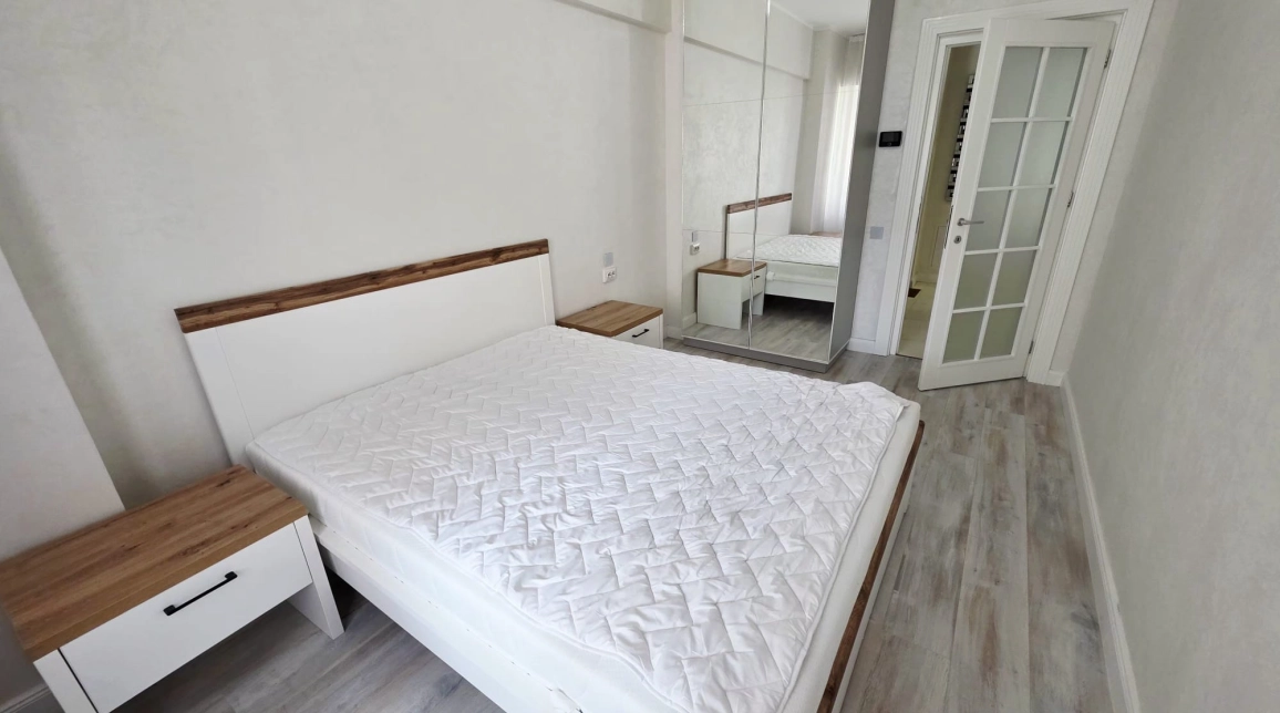 Oferta 2 camere, , 52 mp , de inchiriat apartament in zona Copou,  Royal Town imagine 1