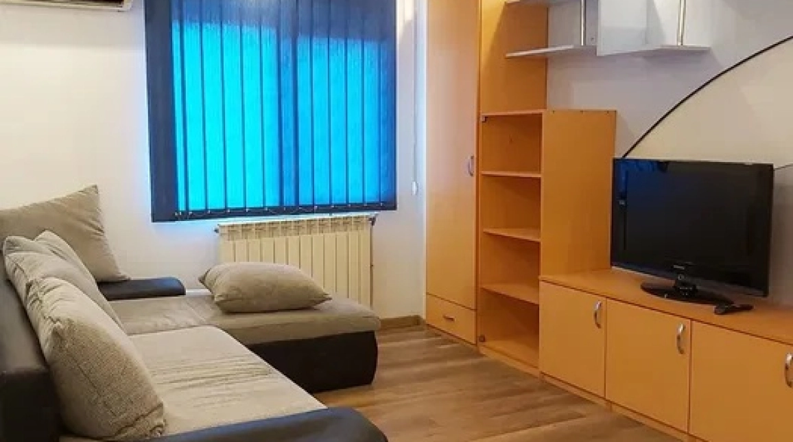 Oferta De vanzare apartament, 2 camere, decomandat, 56 mp , Centru,  Intersectie Podul de fier imagine 1