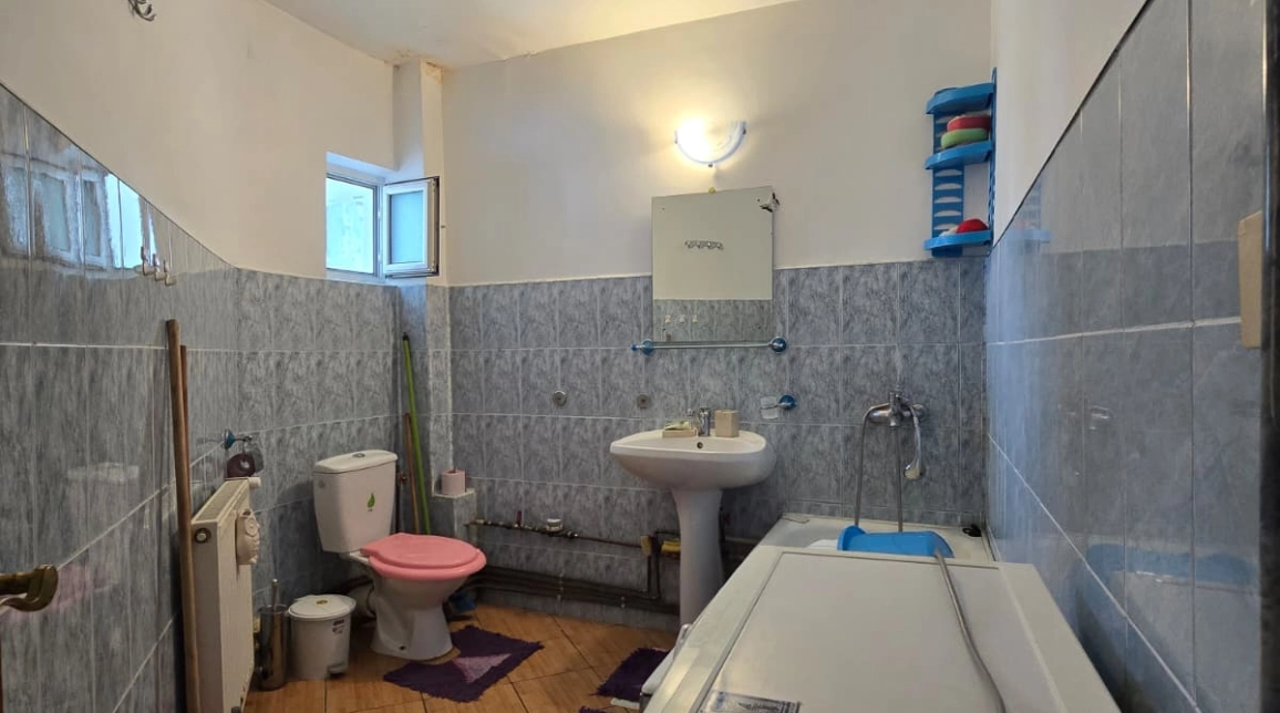 Oferta Apartament de vanzare, 2 camere, decomandat, 52 mp , Alexandru cel Bun,  Piata Alexandru imagine 8