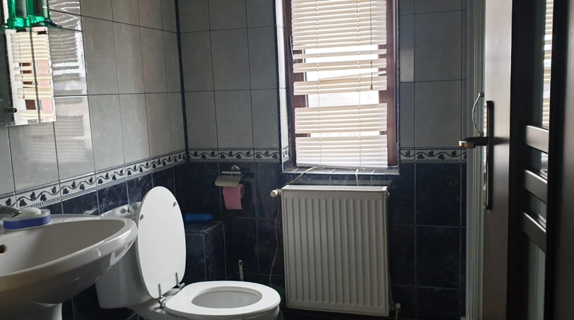 Oferta Casa de vanzare, 5 camere, 200 mp , Barnova,  dupa Pensiunea Garofita imagine 4