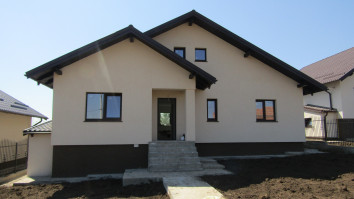 Miroslava Residence