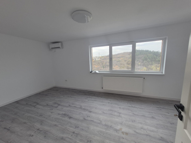 De vanzare apartament nou, 2 camere,  decomandat ,  64 mp , Podu Ros,  (Pasaj  Socola- Bd Poitiers) 160527