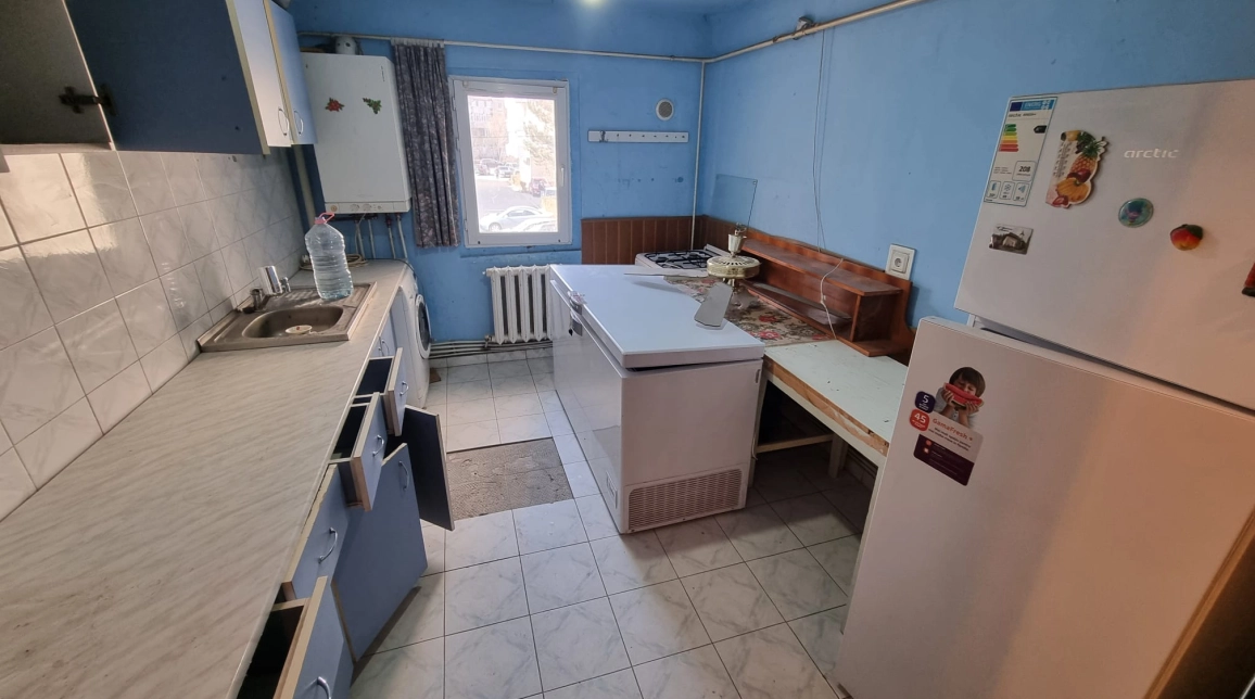 Oferta 4 camere, decomandat, 93 mp , de vanzare apartament in zona Tomesti,  Scoala Patrascanu imagine 1