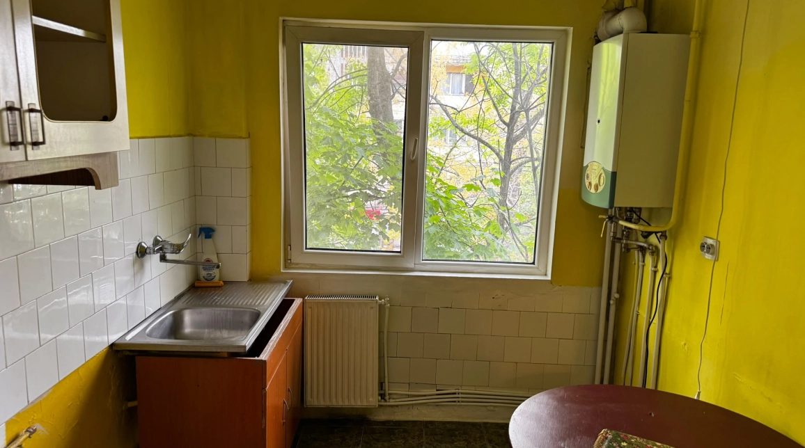 Oferta Apartament, 3 camere, semidecomandat, 65 mp , Podu Ros, de vanzare,  Sensul Giratoriu imagine 3