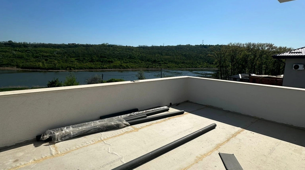 Oferta De vanzare casa, 4 camere, 140 mp , Valea Adanca,  mai jos de 5 drumuri imagine 1