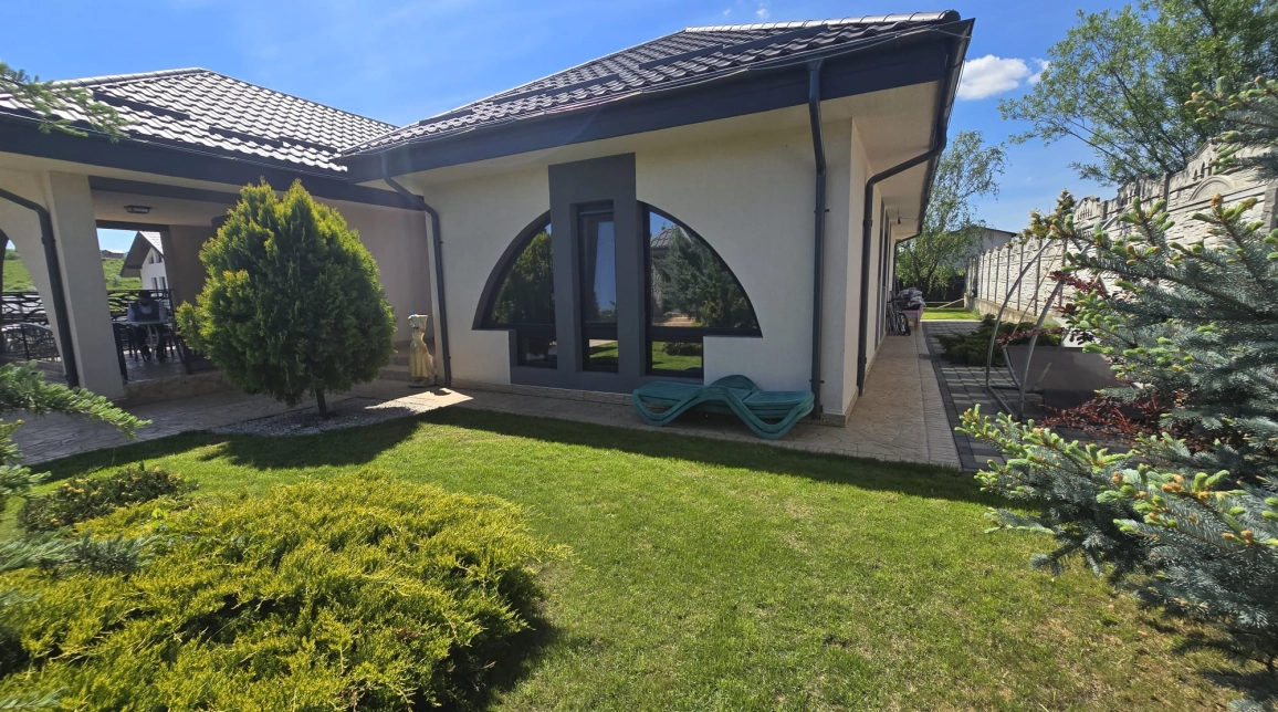 Oferta De vanzare casa, 5 camere, 180 mp , Visani,  700m de Freya imagine 2