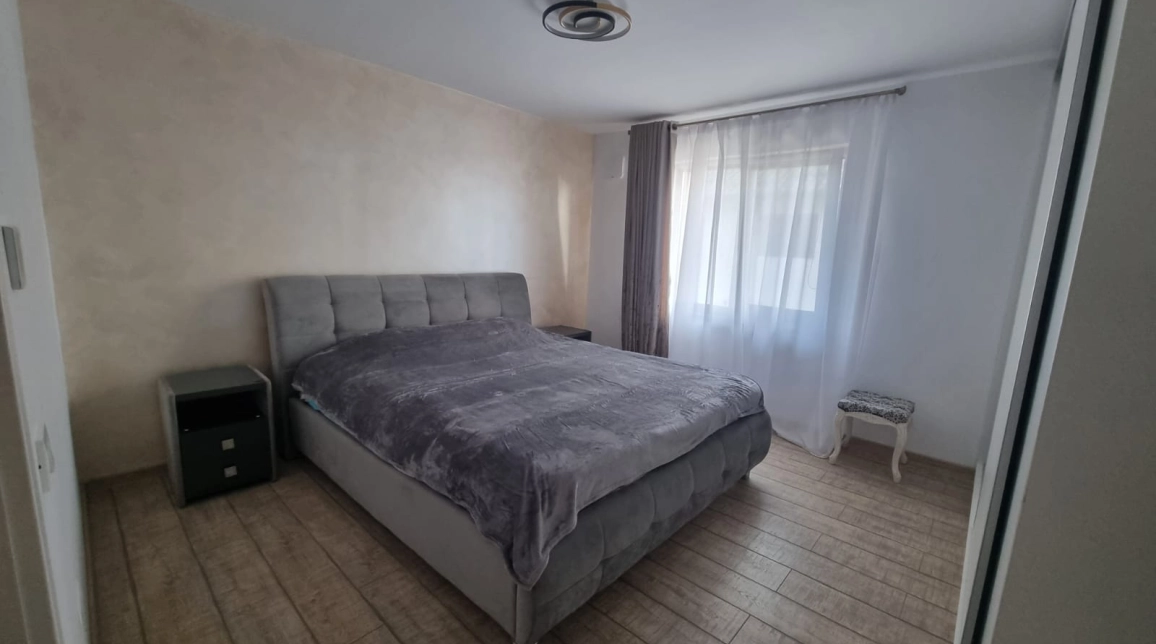 Oferta De vanzare casa, 5 camere, 200 mp , Valea Adanca,  la 200 ml de Aleea Tudor Neculai imagine 5