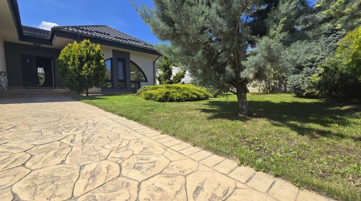 Oferta De vanzare casa, 5 camere, 180 mp , Visani,  700m de Freya imagine 1