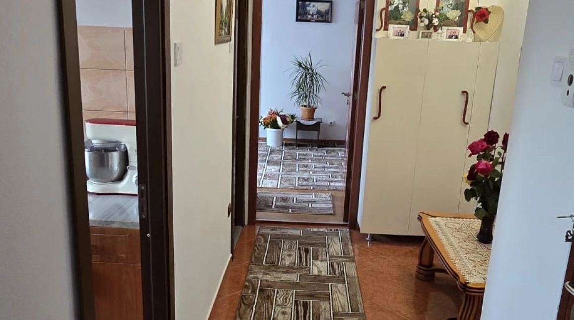 Oferta Apartament, 3 camere, semidecomandat, 65 mp , Podu Ros, de vanzare,  Sensul giratoriu imagine 7