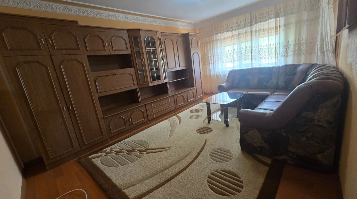 Oferta 2 camere, decomandat, 58 mp , de vanzare apartament in zona Nicolina,  NICOLINA 2 PRIMA STATIE imagine 1